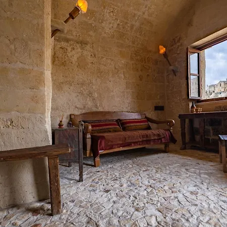 Moyseion - Immersion In A Distant Past (adults Only) Отель Матера