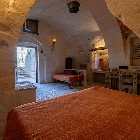 Moyseion - Immersion In A Distant Past (adults Only) Отель Матера